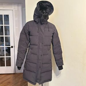 Canada goose down jacket size XS
